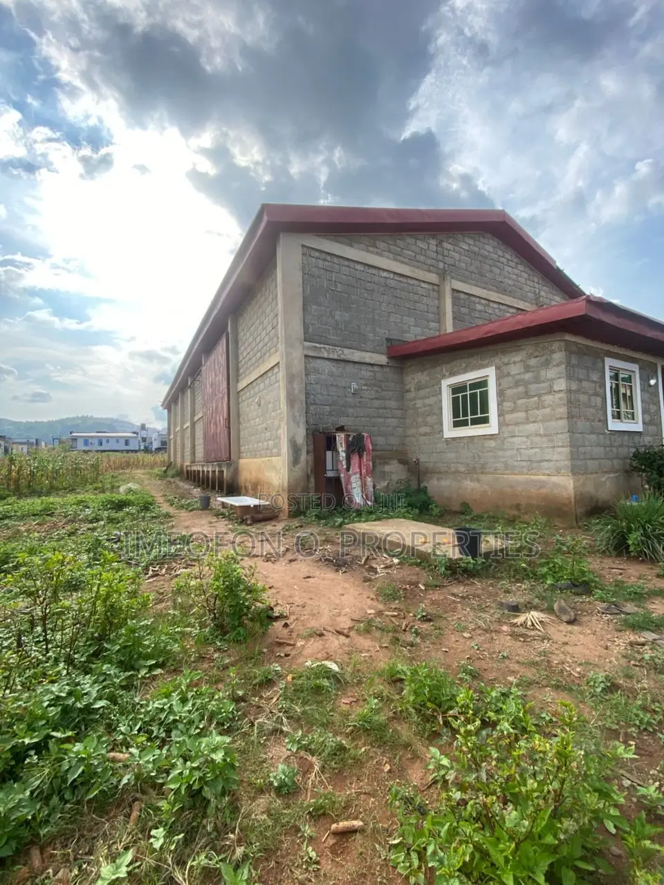 For Rent
Warehouse Close to the Tarred Road in Kubwa
