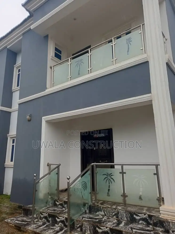 4bdrm Duplex in FHA for sale in FHA