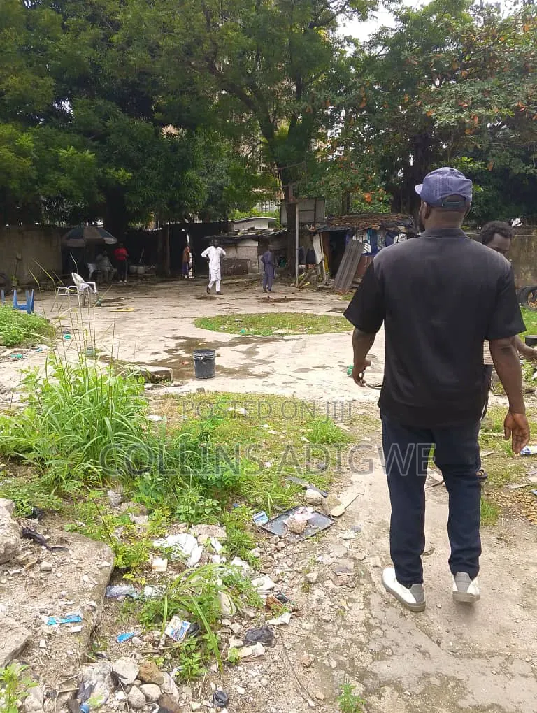 1,500sqm Land for JV in VI in Kofo Abayomi
