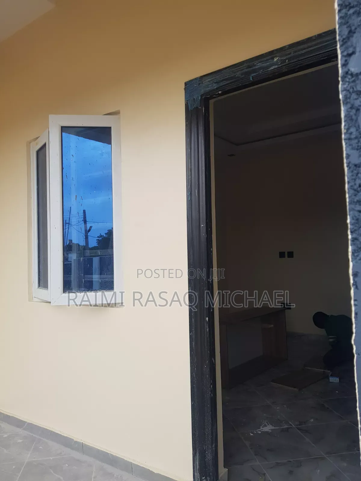 Furnished Mini Flat in Royal Garden Estate, Lakowe for rent in Lakowe
