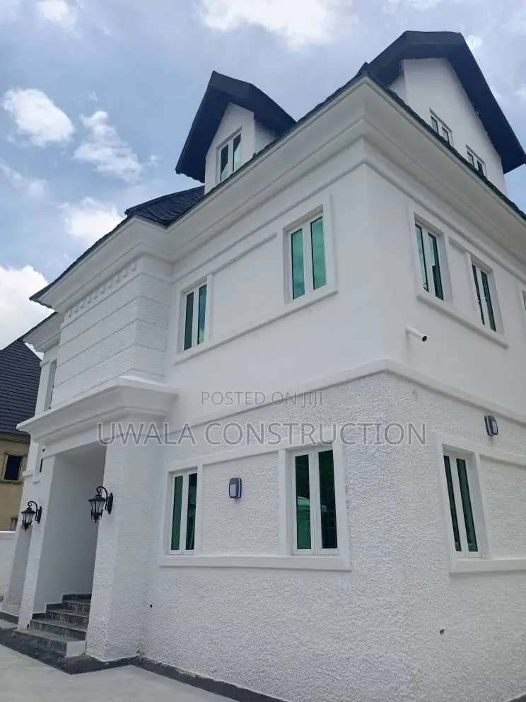 5bdrm Duplex in FHA for sale in FHA