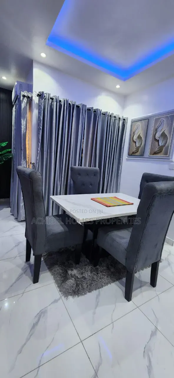 Furnished 2bdrm Apartment in Opposite Peaceville, Lekki Phase 2 in Lekki Phase 2