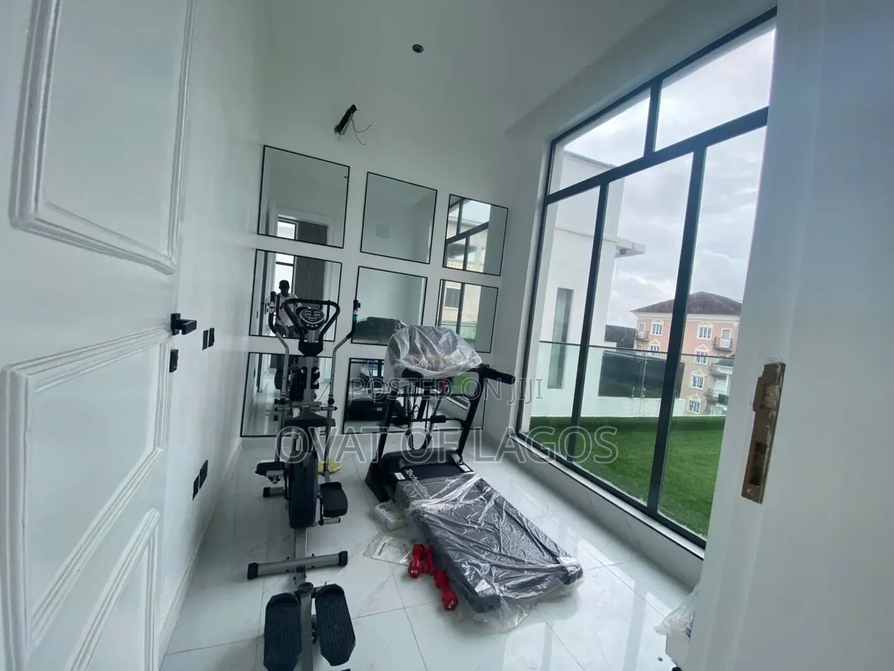 4bdrm Duplex in Osapa london for sale in Osapa london