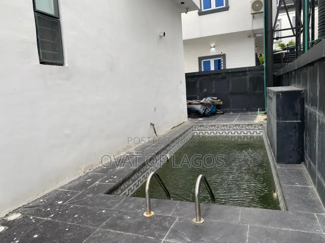 4bdrm Duplex in Osapa london for sale in Osapa london