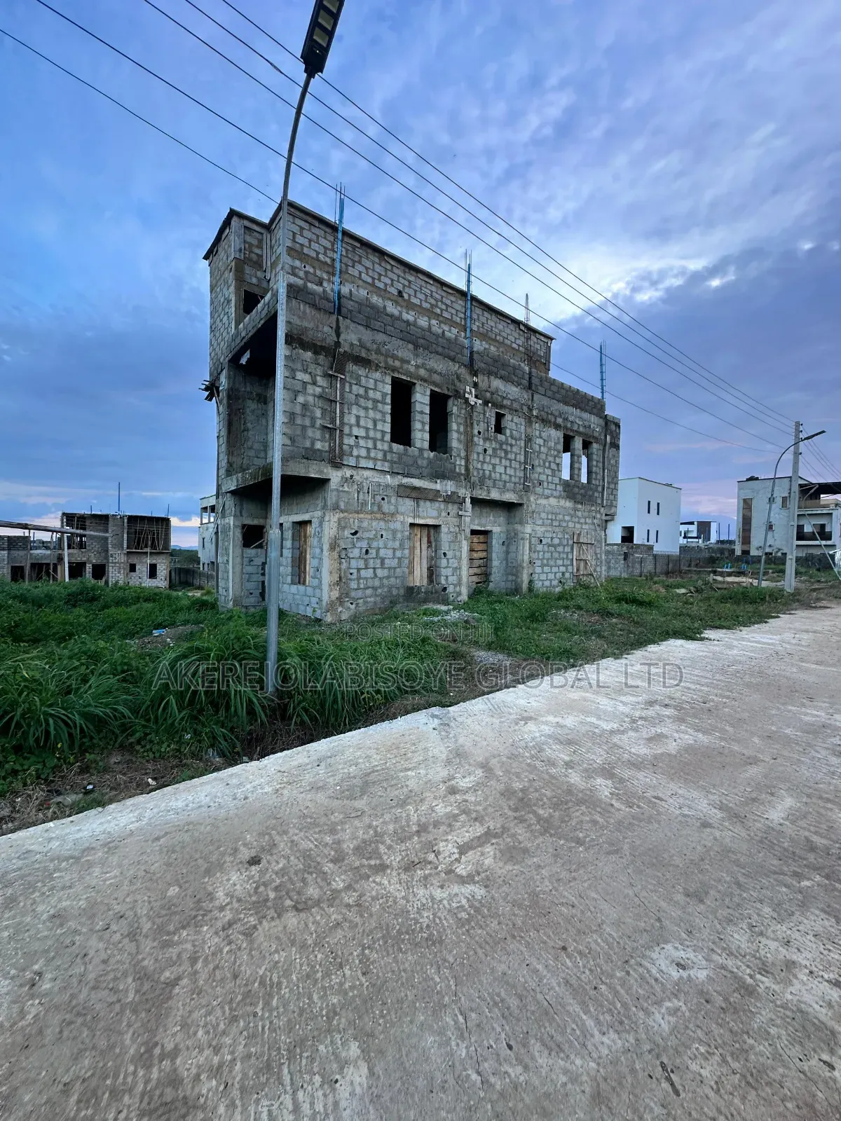 4bdrm Duplex in Orchacho Estate for sale in Life Camp
