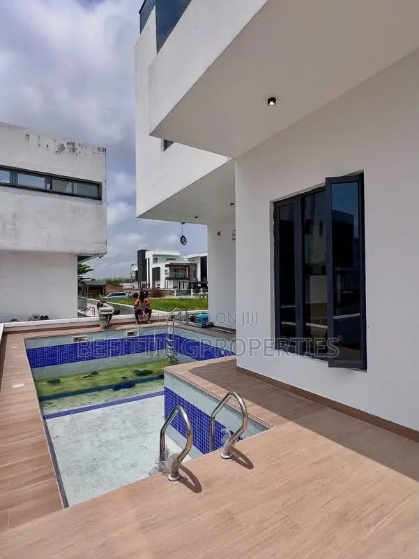 5bdrm House in Lekki for sale in Lekki
