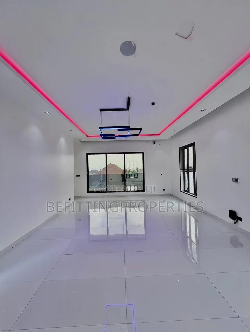 5bdrm House in Lekki for sale in Lekki