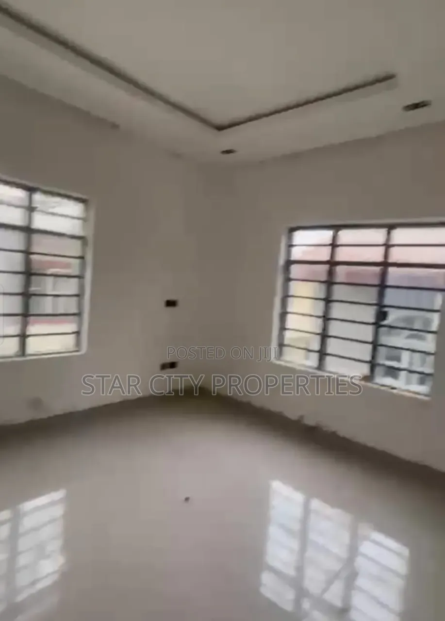 3bdrm Duplex in Magodo Ph 2, GRA Phase 2 Shangisha for rent in GRA Phase 2 Shangisha