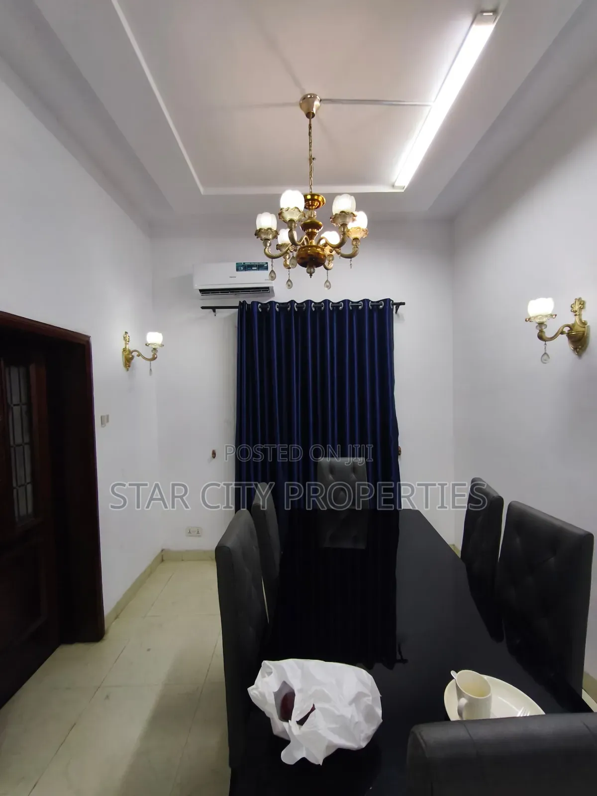 3bdrm Apartment in Ikeja Gra for rent in Ikeja GRA