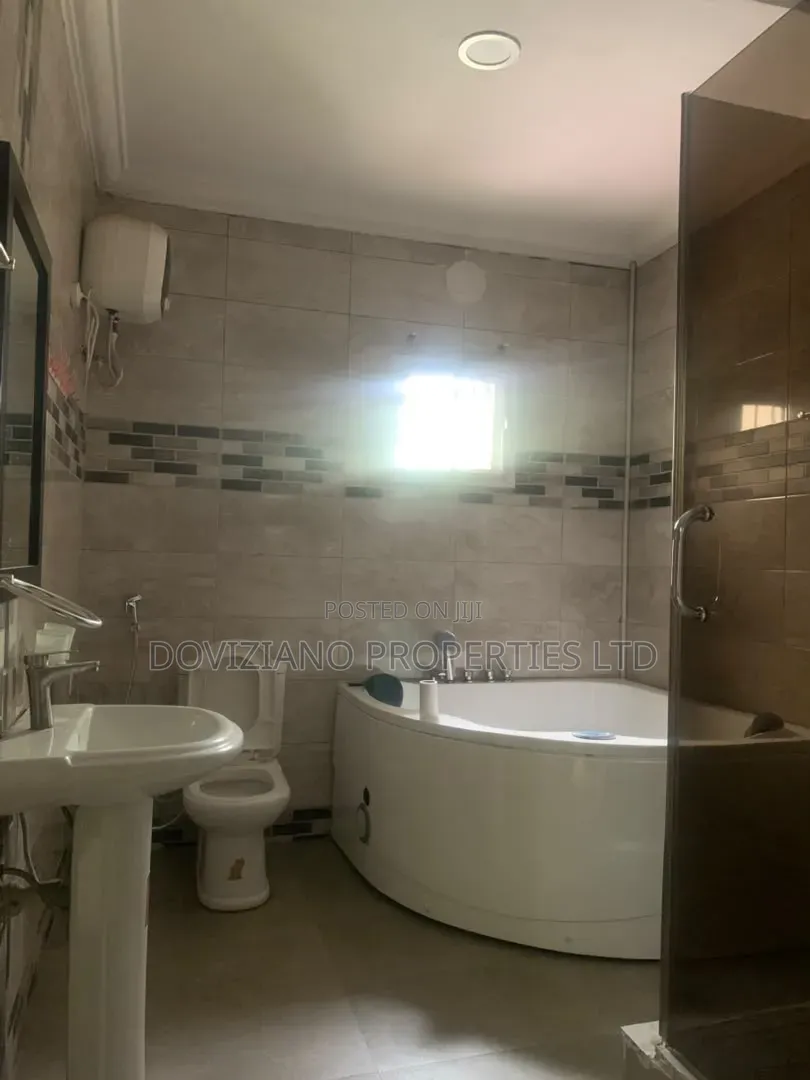 4bdrm Duplex in Ikate for rent in Ikate