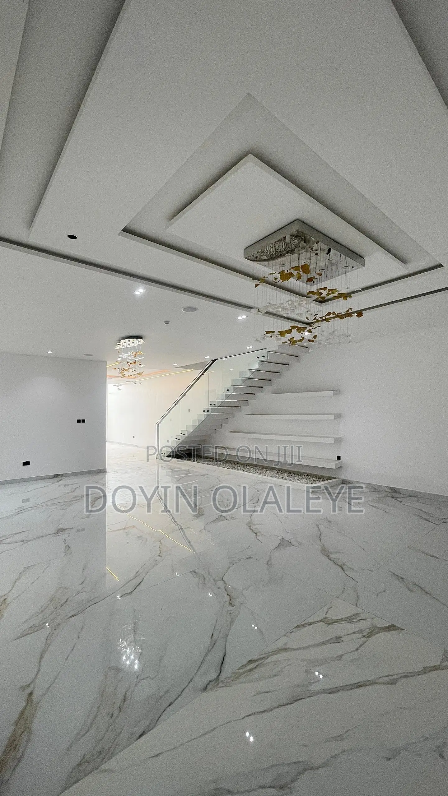 5bdrm Mansion in Ikate for sale in Ikate