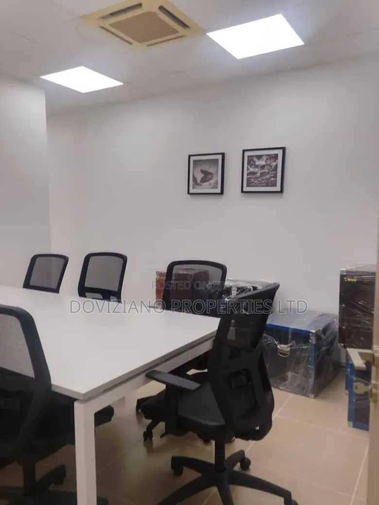 280sqm Office on the 6th Floor With Kitchenette and 3 Toilets. in Ligali Ayorinde