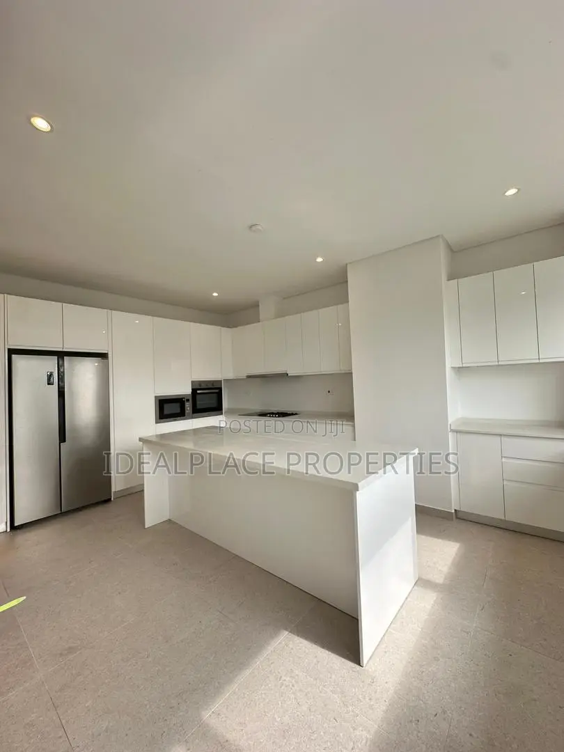 5bdrm Townhouse/Terrace in Banana Island for sale in Banana Island