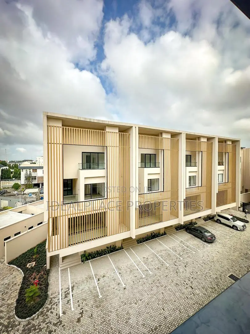 5bdrm Townhouse/Terrace in Banana Island for sale in Banana Island