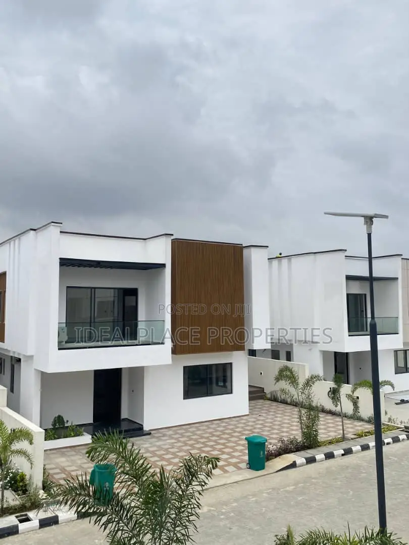 4bdrm Duplex in Lekki Phase 1 for sale in Lekki Phase 1