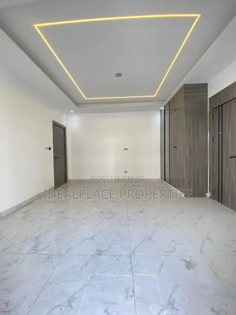 2bdrm Apartment in Lekki Phase 1 for sale in Lekki Phase 1