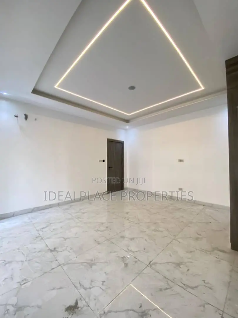 2bdrm Apartment in Lekki Phase 1 for sale in Lekki Phase 1