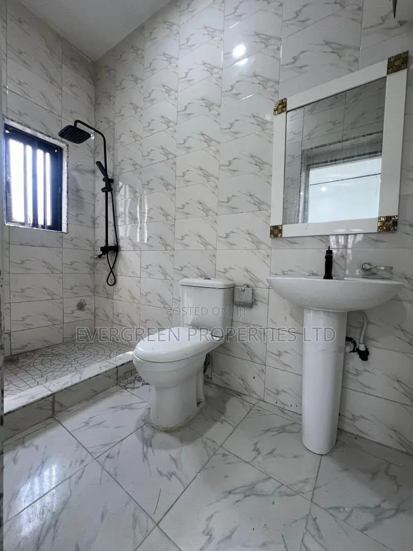 2bdrm Block of Flats in Ikate for rent in Ikate