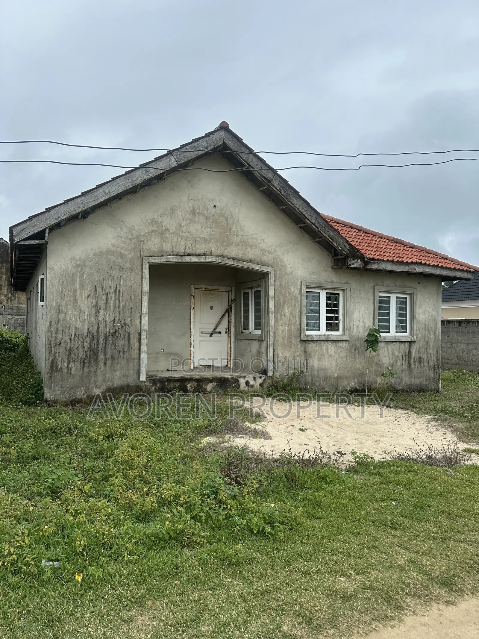 3bdrm Bungalow in Eleko for sale in Eleko