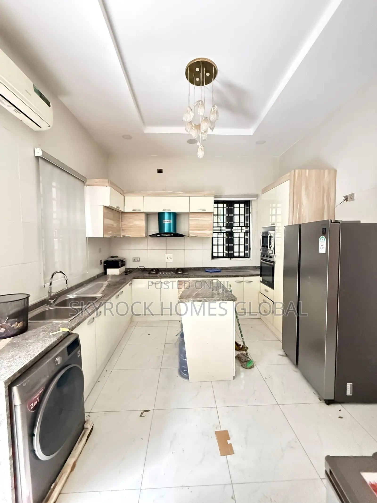 5bdrm Duplex in Lekki Phase 2 for rent in Lekki Phase 2