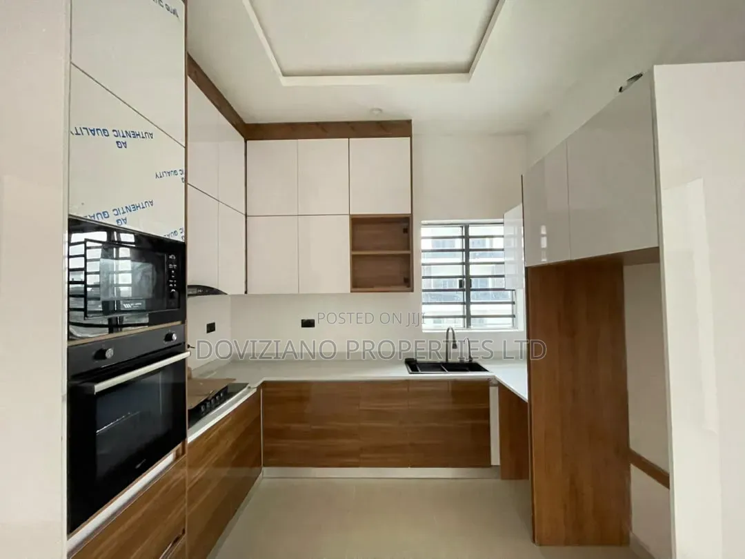 3bdrm Apartment in Ikeja GRA for sale in Ikeja GRA