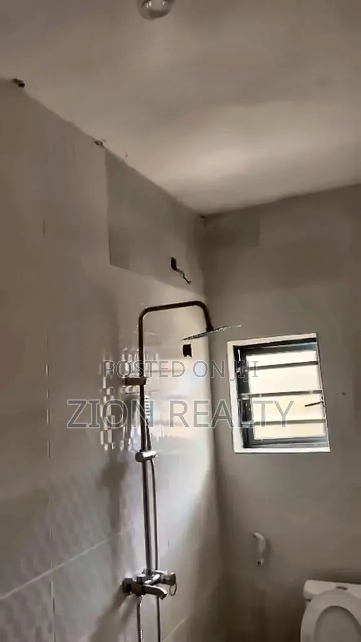 Mini Flat in Eputu, Awoyaya for rent in Awoyaya