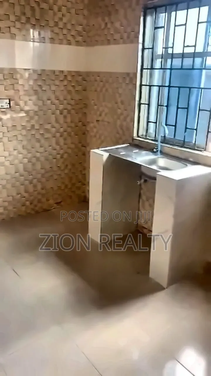 Mini Flat in Eputu, Awoyaya for rent in Awoyaya