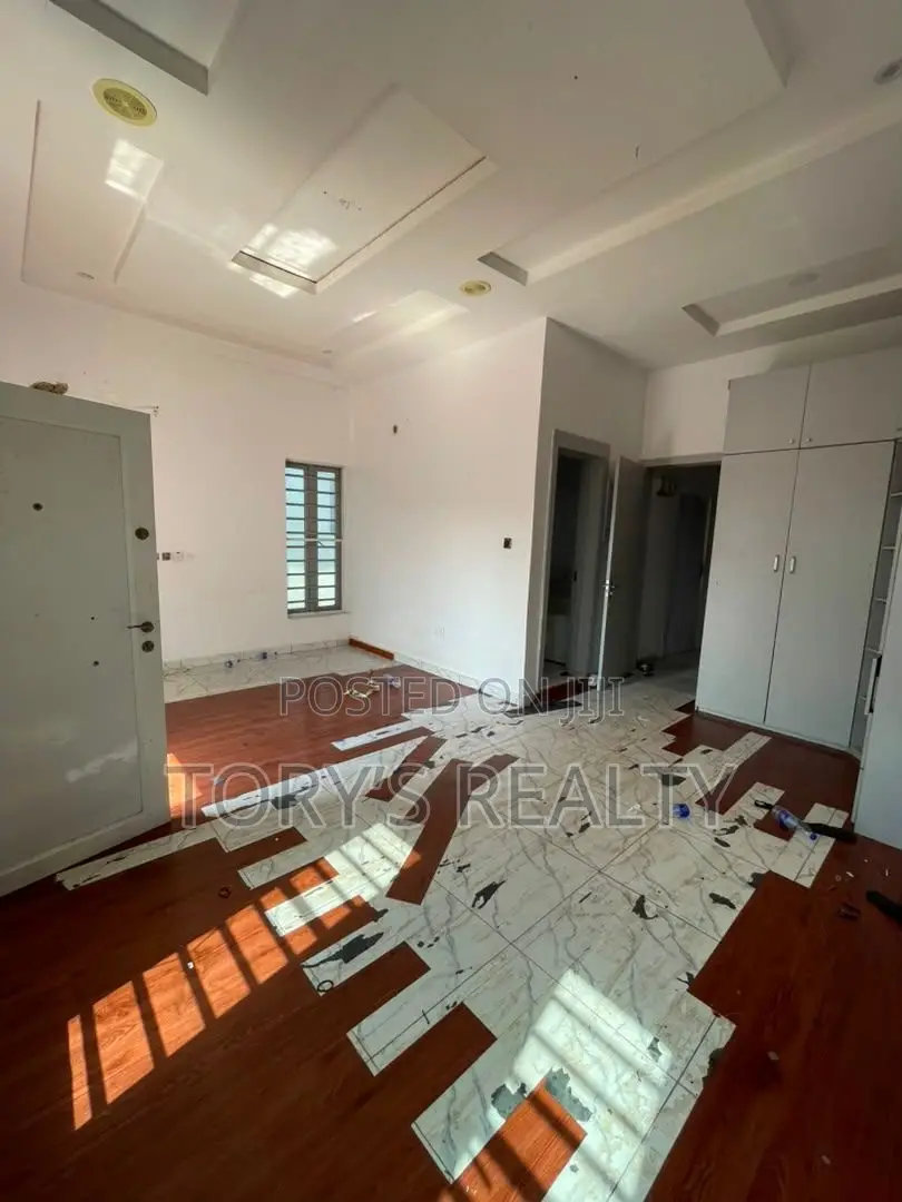 1bdrm Apartment in Lekki Phase 2 for rent in Lekki Phase 2
