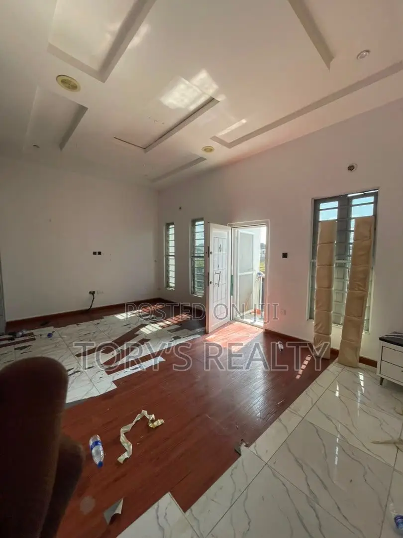 1bdrm Apartment in Lekki Phase 2 for rent in Lekki Phase 2