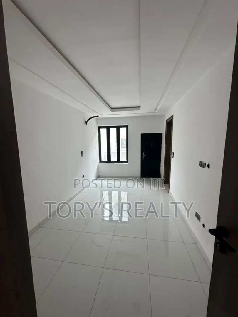 2bdrm Apartment in Ikate for sale in Ikate