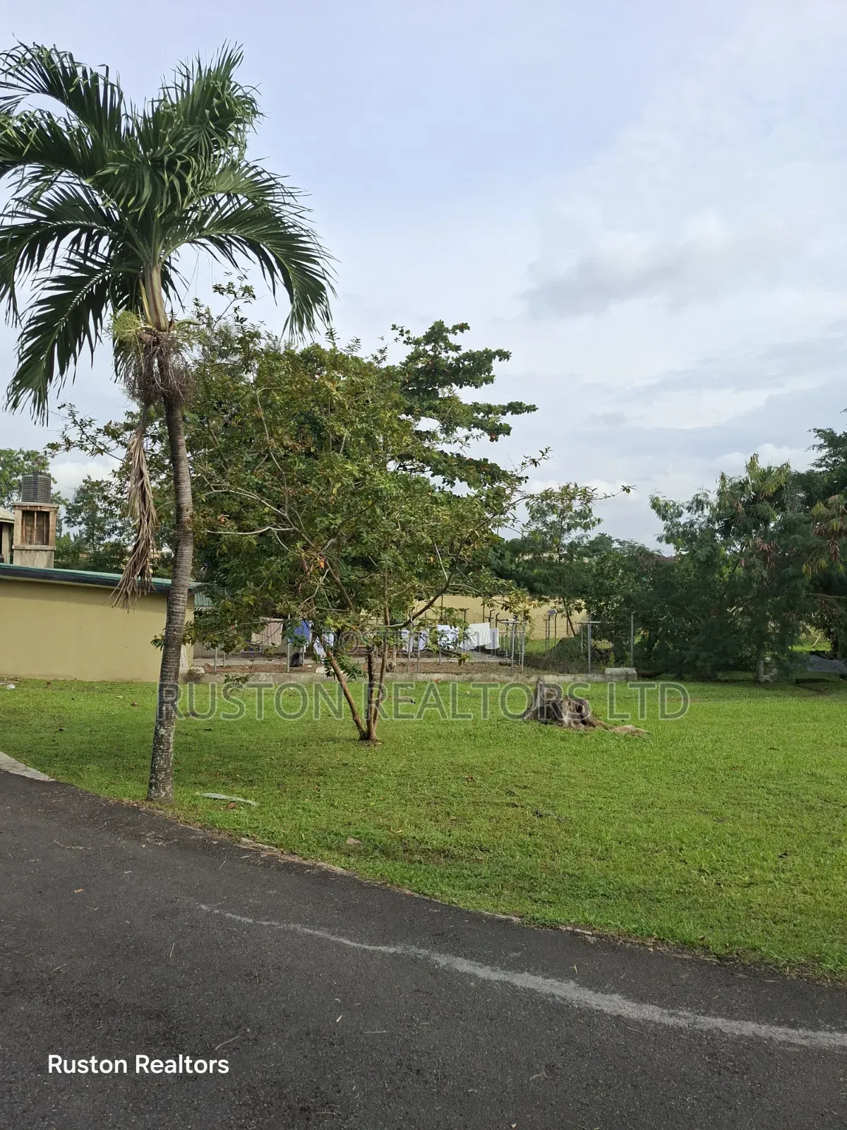 20bdrm Block of Flats in Bodija for sale in Bodija