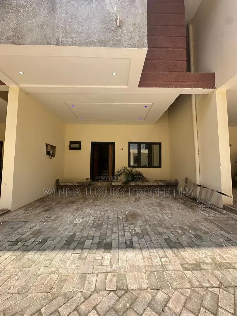 2bdrm Townhouse / Terrace in Fha Lugbe for rent in Lugbe District