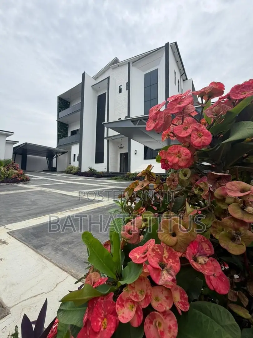 6bdrm Duplex in Guzape District for sale in Guzape District