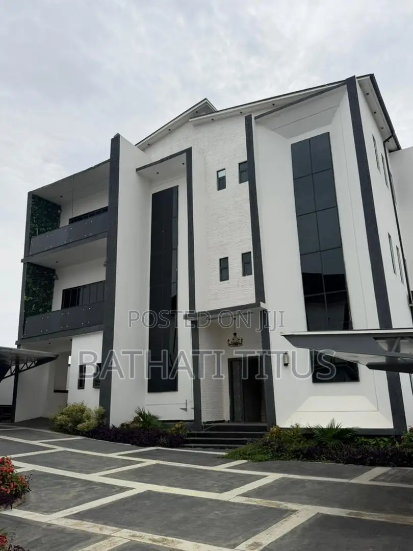 6bdrm Duplex in Guzape District for sale in Guzape District