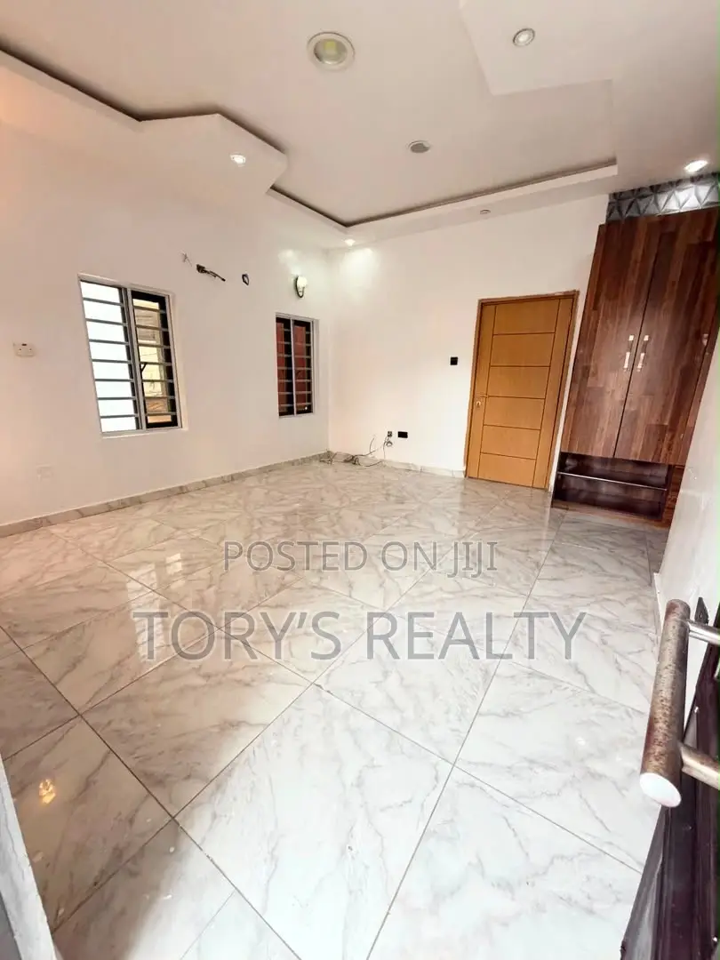 1bdrm Apartment in Lekki Phase 2 for rent in Lekki Phase 2