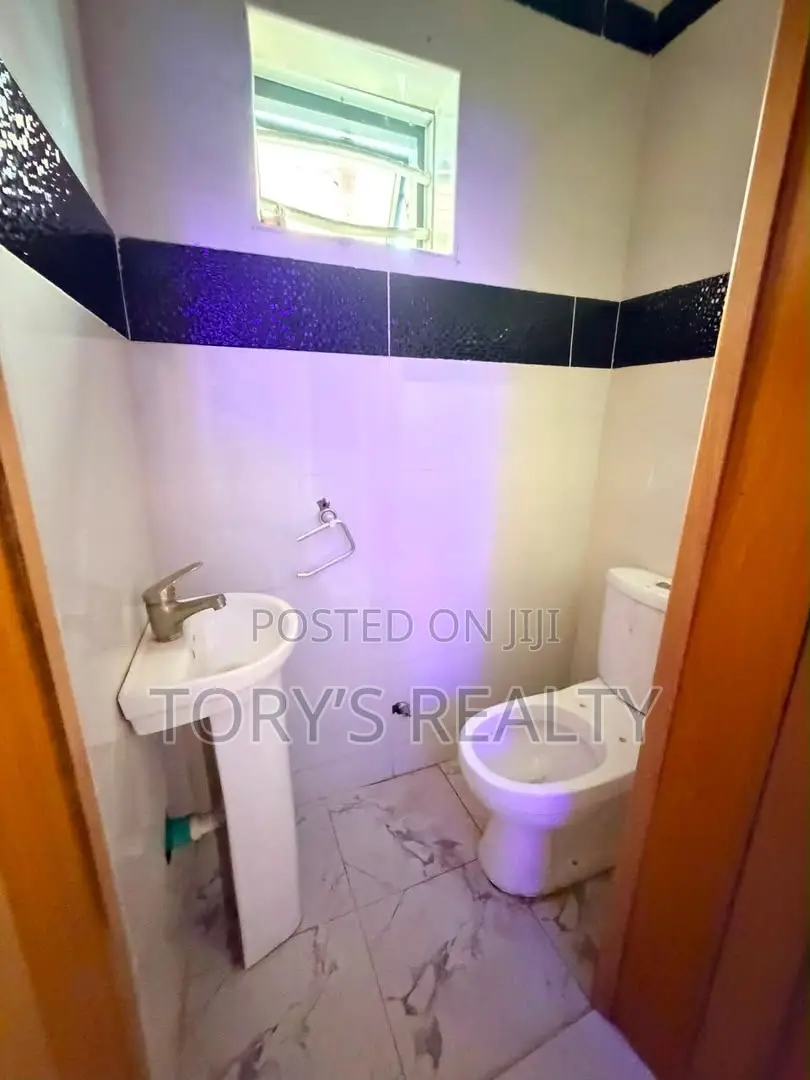 1bdrm Apartment in Lekki Phase 2 for rent in Lekki Phase 2