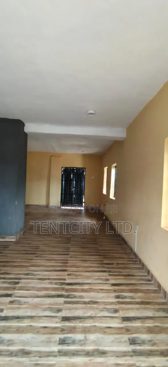 3bdrm Apartment in Emene, Enugu for sale in Enugu