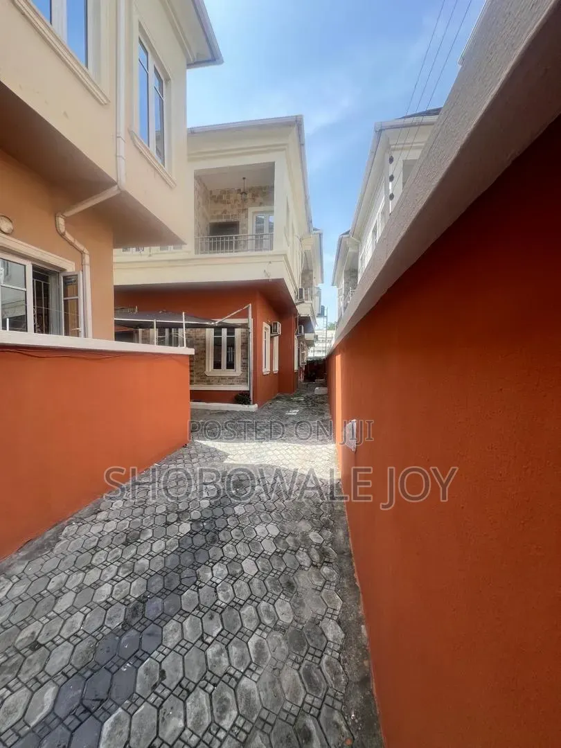 4bdrm Duplex in Bera, Chevron for rent in Chevron