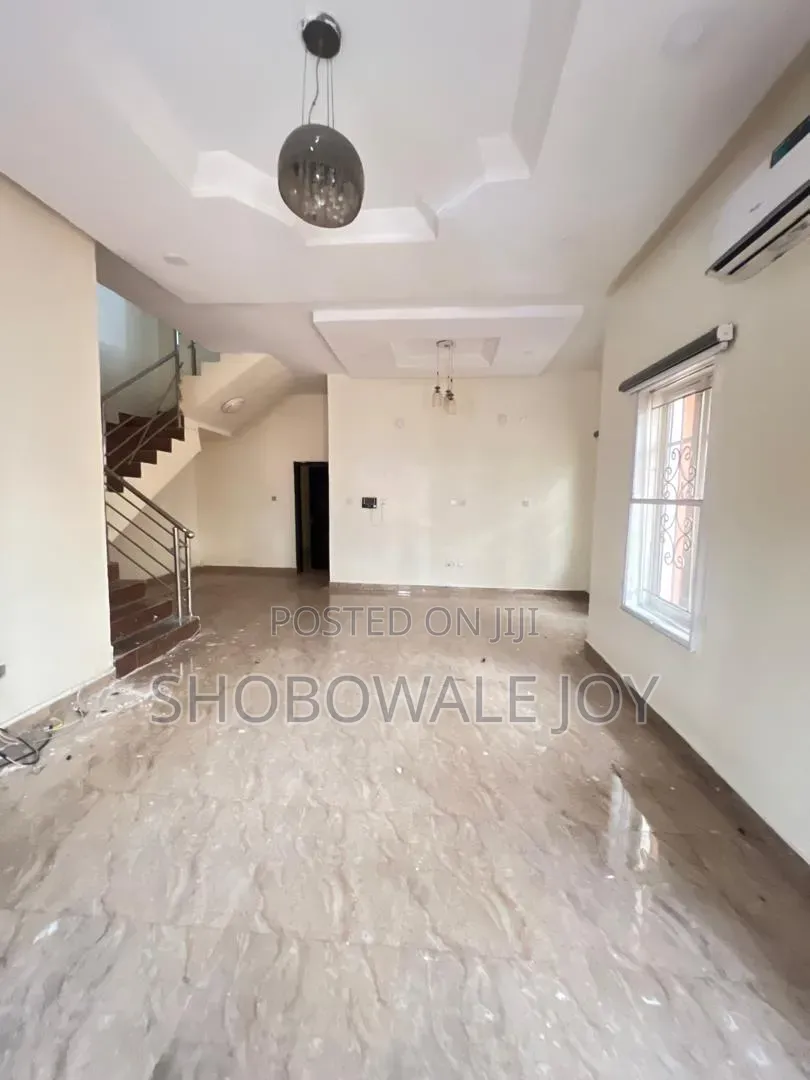 4bdrm Duplex in Bera, Chevron for rent in Chevron