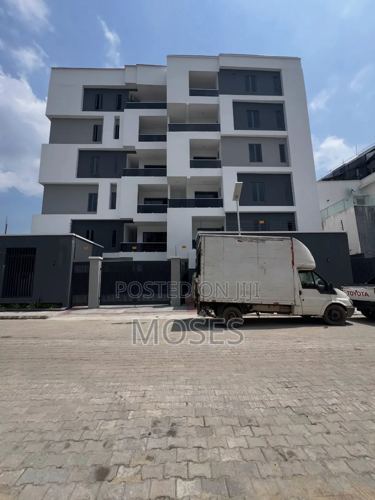3bdrm Apartment in Inside An Access, Lekki Phase 1 for rent in Lekki Phase 1