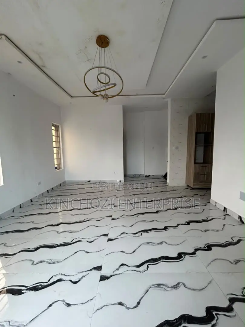 2bdrm Apartment in Lekki Phase 1 for rent in Lekki Phase 1