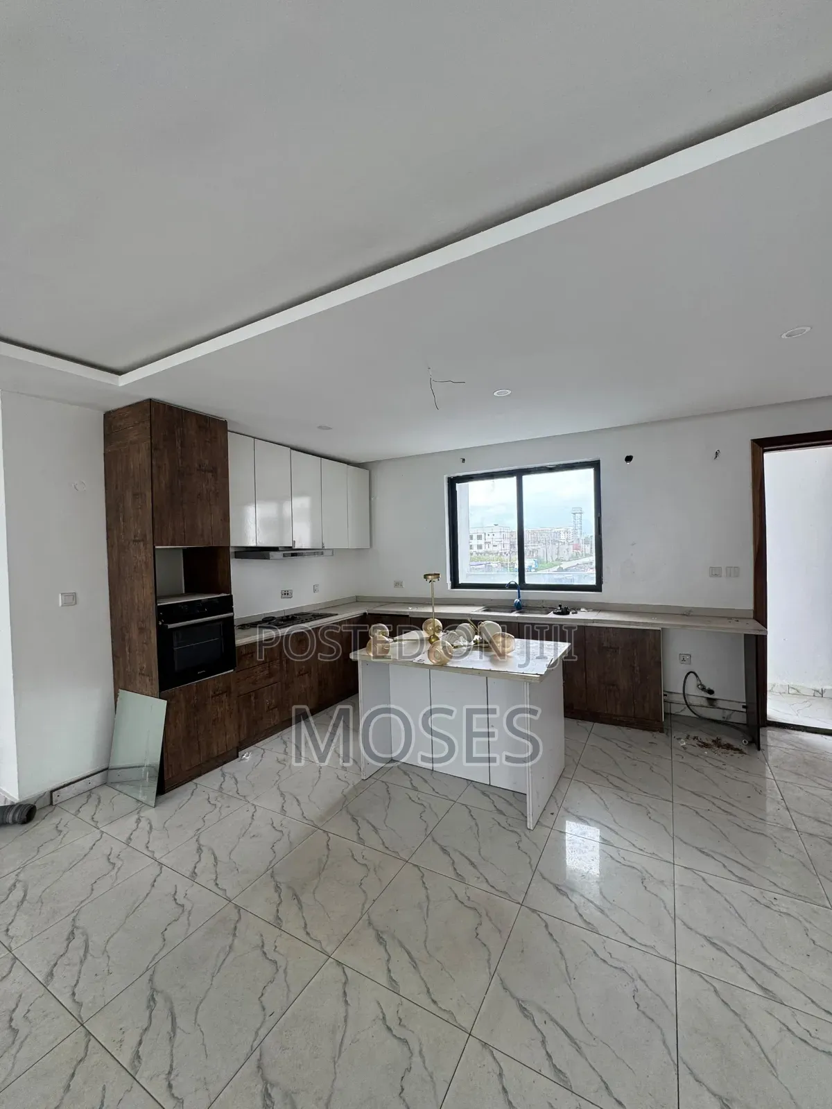 2bdrm Apartment in Inside An Access, Ikate-Elegushi for rent in Ikate-Elegushi