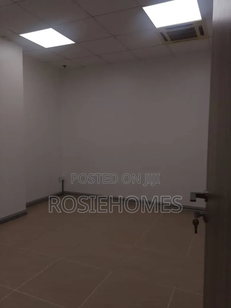 *280sqm* Office Space on the 6th Floor With Kitchenette and 3 Toilets in 1004
