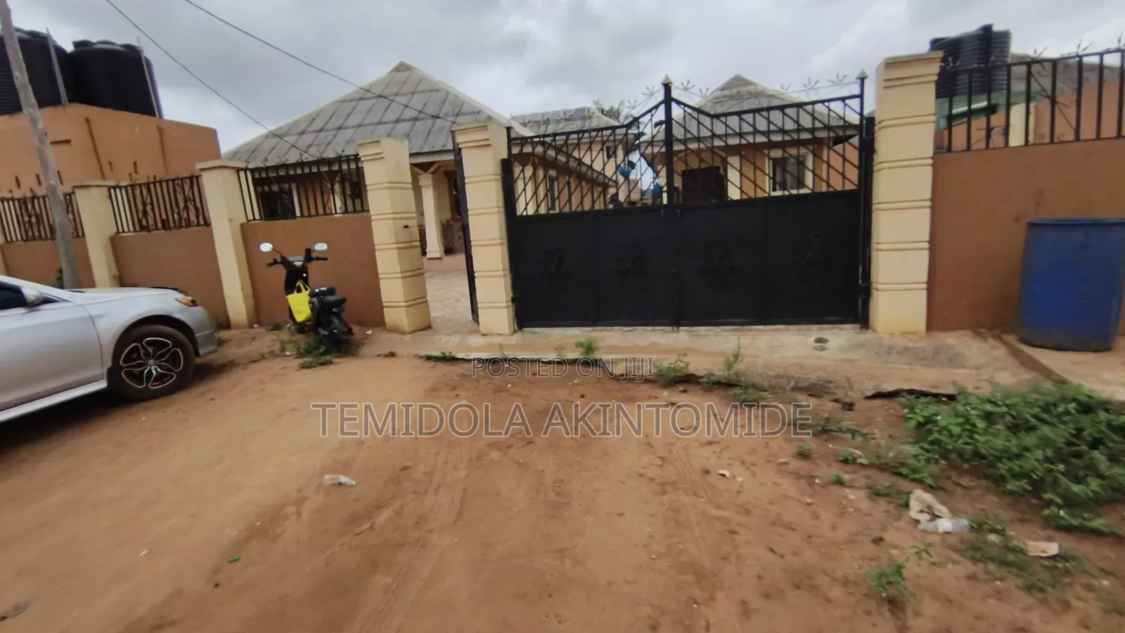 15bdrm Block of Flats in Ilaro for sale in Ilaro