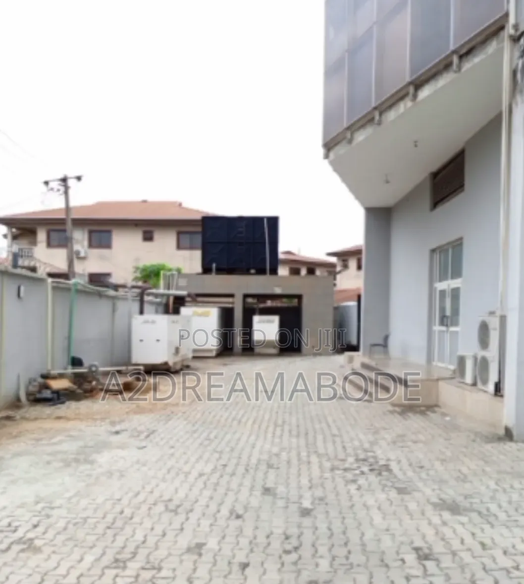 Exclusive Office Building in Victoria Island Extension
