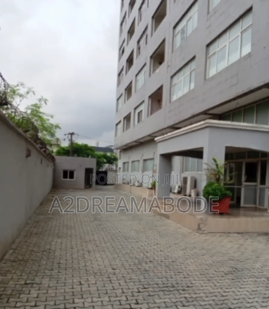 Exclusive Office Building in Victoria Island Extension