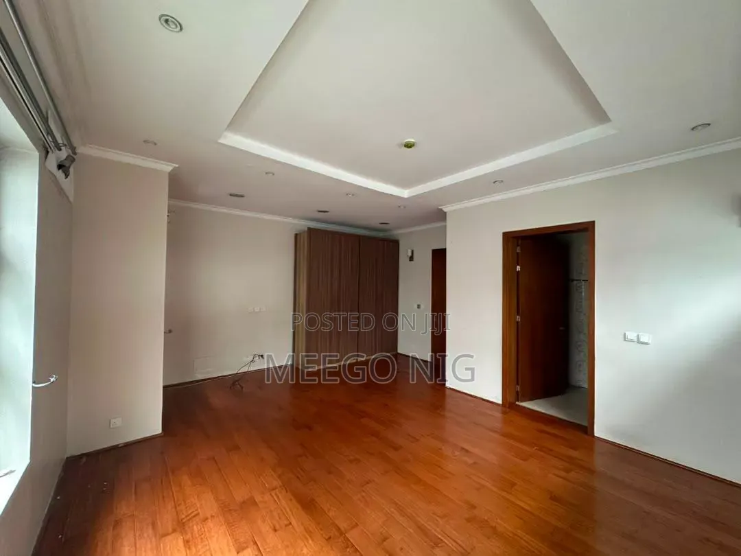 4bdrm Townhouse / Terrace in Bourdilion Road, Bourdillon for rent in Bourdillon
