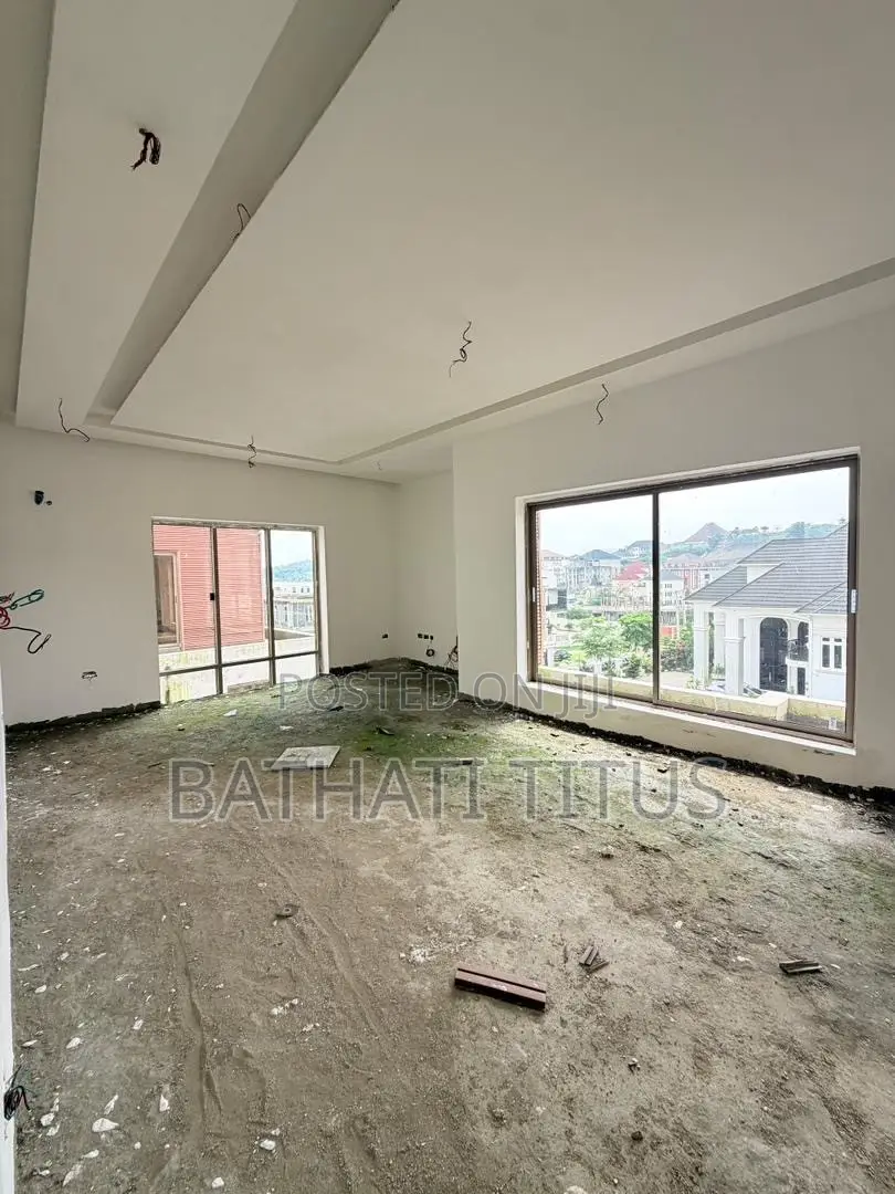 5bdrm Duplex in Guzape District for sale in Guzape District