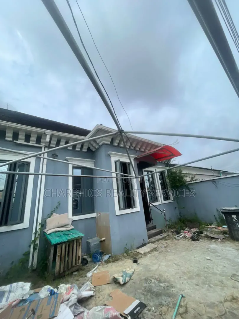 3bdrm Apartment in Abraham Adesanya Estate for rent in Abraham Adesanya Estate