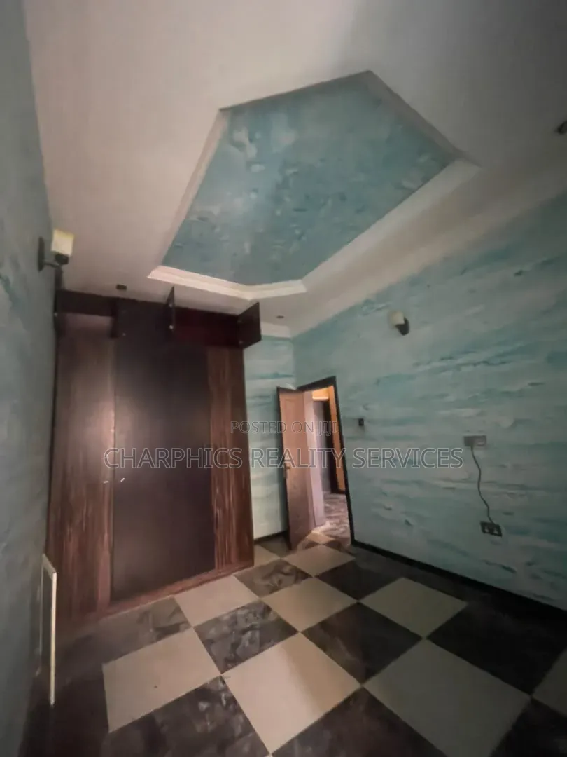 3bdrm Apartment in Abraham Adesanya Estate for rent in Abraham Adesanya Estate